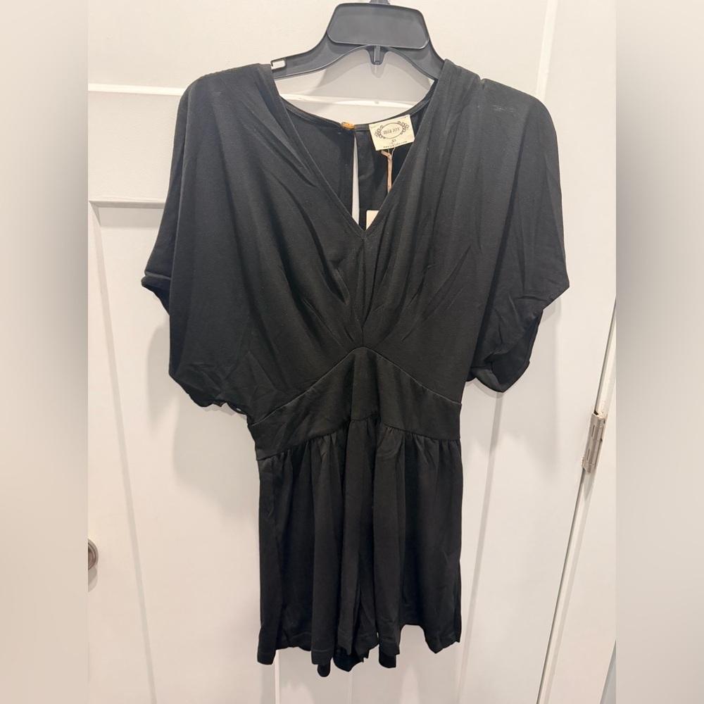 Mia Joy Joyfolie Black Catalina Romper XS NWT Boho Flowy V Neck